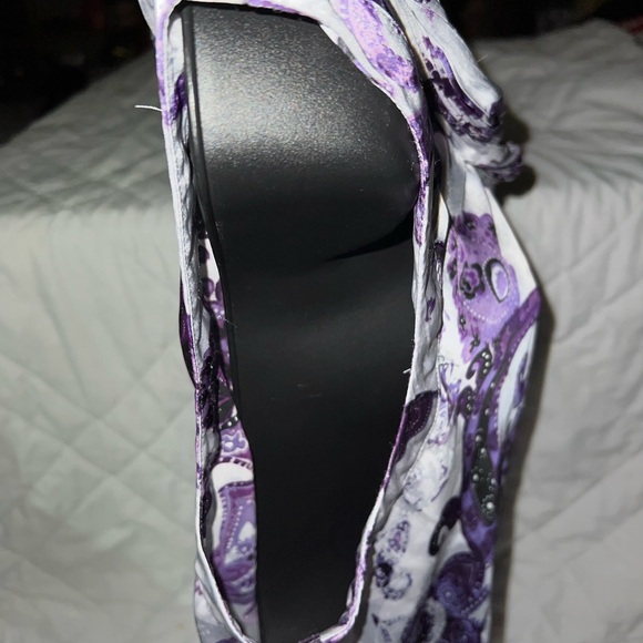 Dressbarn Paisley Roll Neck Blouse - Picture 3 of 9